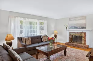 101 Longfellow Dr, Barnstable, MA 02632 - Photo 4