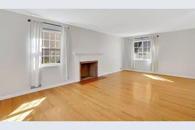 138 Abbott St, Springfield, MA 01118 - Photo 18