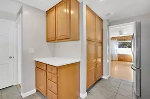 138 Abbott St, Springfield, MA 01118 - Photo 12