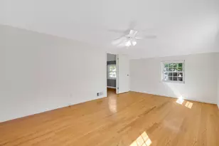 138 Abbott St, Springfield, MA 01118 - Photo 22