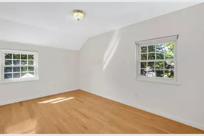 138 Abbott St, Springfield, MA 01118 - Photo 32