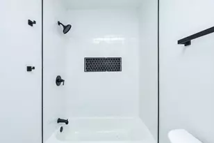 206 Highland Ave, Fitchburg, MA 01420 - Photo 10