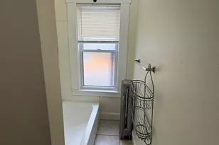 27 Forest St, Cambridge, MA 02140 - Photo 6