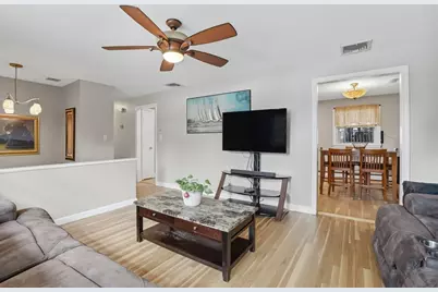 8 Ryan Pl, Swampscott, MA 01907 - Photo 8