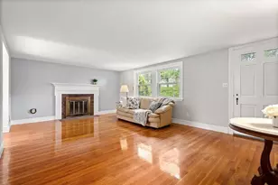 100 Village St, Marblehead, MA 01945 - Photo 6