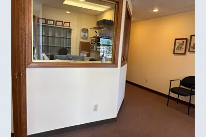 1079 Central St #2, Leominster, MA 01453 - Photo 10