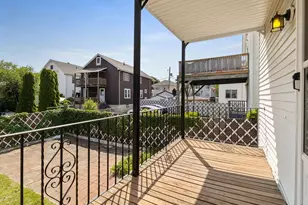 16 Windsor Rd, Medford, MA 02155 - Photo 12