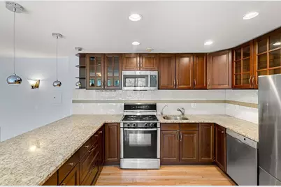 6 Juniper St #16, Brookline, MA 02445 - Photo 4