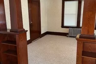 7 Ridgeland Rd, Shrewsbury, MA 01545 - Photo 2