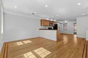 11 Wiget St, Boston, MA 02113 - Photo 4