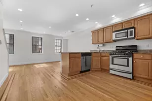 11 Wiget St, Boston, MA 02113 - Photo 2