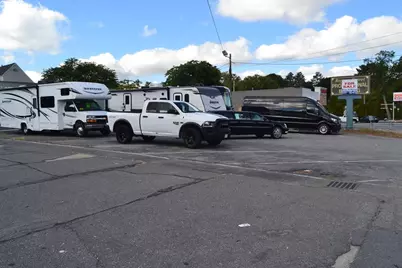 639 Rogers St, Lowell, MA 01852 - Photo 18