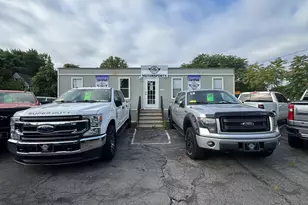 639 Rogers St, Lowell, MA 01852 - Photo 1