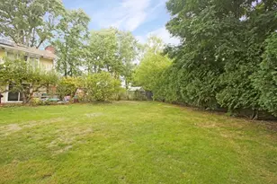 32 Howard St, Watertown, MA 02472 - Photo 12