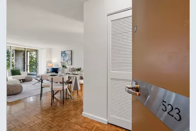 33 Pond Ave #523, Brookline, MA 02445 - Photo 4