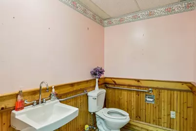 39 High St, Merrimac, MA 01860 - Photo 22