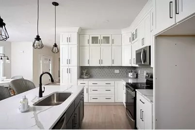 16 Metacomet Rd #16, West Bridgewater, MA 02379 - Photo 6