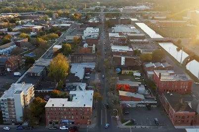 389 Main St, Holyoke, MA 01040 - Photo 4