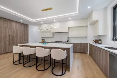 8 Blueberry Lane, Lexington, MA 02420 - Photo 2