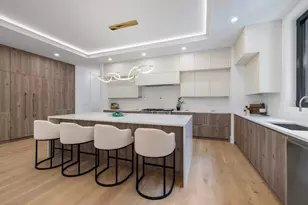 8 Blueberry Ln, Lexington, MA 02420 - Photo 2