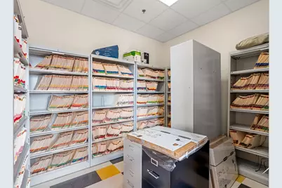 25 Marston St #402, Lawrence, MA 01841 - Photo 24