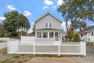 98 Seminole Ave, Waltham, MA 02451 - Photo 2