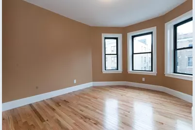 6 Lothian Rd #3, Boston, MA 02135 - Photo 4