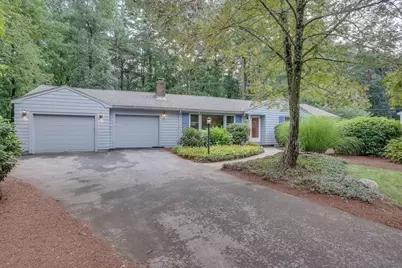 31 Hayden Ln, Bedford, MA 01730 - Photo 4