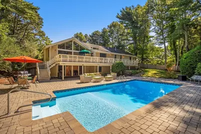 72 Walton Heath Way, Mashpee, MA 02649 - Photo 2