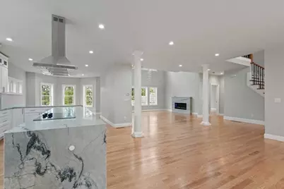 241 Lake Ave, Worcester, MA 01604 - Photo 12