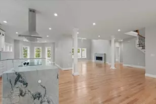 241 Lake Ave, Worcester, MA 01604 - Photo 12