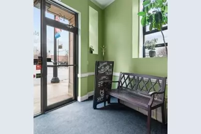 15 Kearney Sq #1, Lowell, MA 01852 - Photo 4
