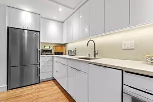 9-17 Harcourt St, Boston, MA 02116 - Photo 10