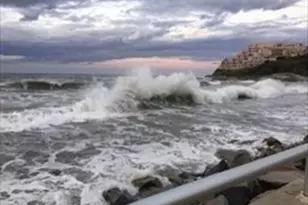 62 Oceanside Dr, Hull, MA 02045 - Photo 38