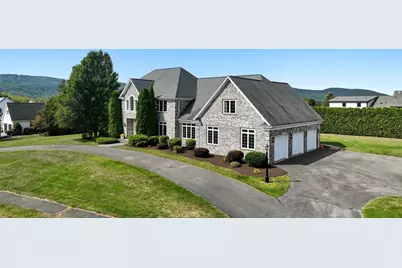 4 Sunrise Cir, South Hadley, MA 01075 - Photo 2
