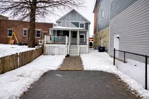 496 Medford St, Somerville, MA 02145 - Photo 4