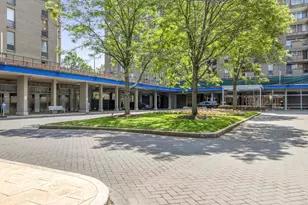 33 Pond Ave, Brookline, MA 02445 - Photo 4