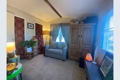 51 Crest Dr, Wareham, MA 02576 - Photo 8