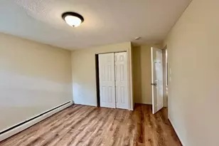 219 Clarendon Ave, Chicopee, MA 01013 - Photo 16