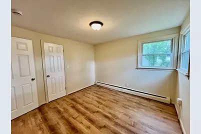 219 Clarendon Ave, Chicopee, MA 01013 - Photo 14