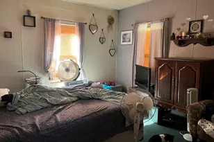 74 S Maple St, Westfield, MA 01085 - Photo 10