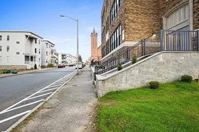 22 Waverly St, Worcester, MA 01604 - Photo 36