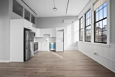 22 Waverly St, Worcester, MA 01604 - Photo 2