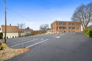 22 Waverly St, Worcester, MA 01604 - Photo 32