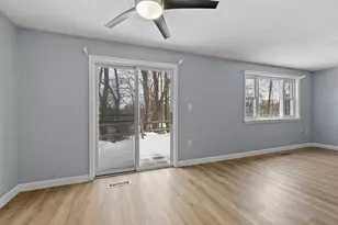 73 Kennedy Dr, Chelmsford, MA 01863 - Photo 4