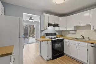 73 Kennedy Dr, Chelmsford, MA 01863 - Photo 10