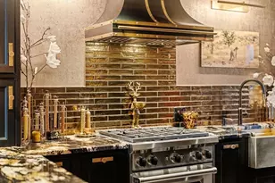 220 Commercial St, Boston, MA 02109 - Photo 8