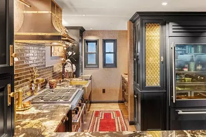 220 Commercial St #5A, Boston, MA 02109 - Photo 4