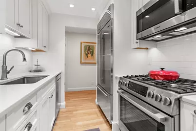 85 East India Row #9G, Boston, MA 02110 - Photo 2