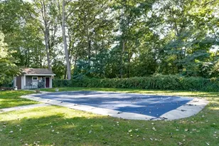 418 Meadow St, Agawam, MA 01001 - Photo 18